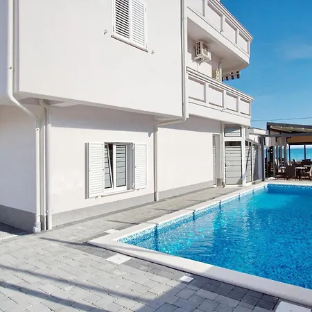 Apartament Paradiso, No 4 *