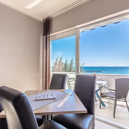 Paradiso, No 4 Apartament