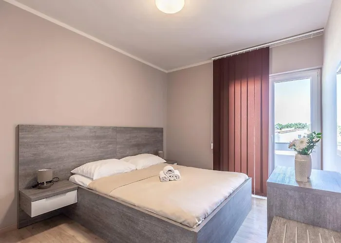 Apartman Paradiso, No 4